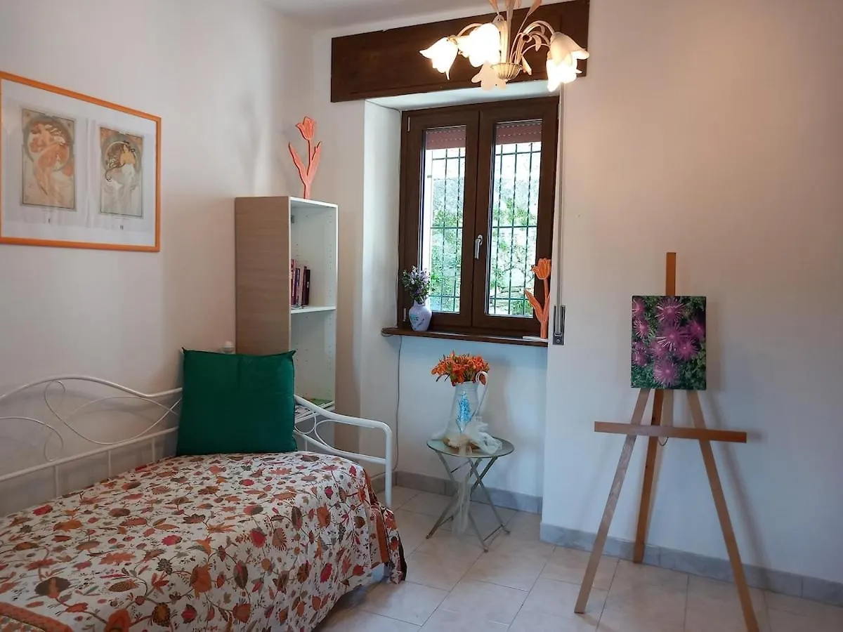 Lake Artists Home Maccagno Holiday home